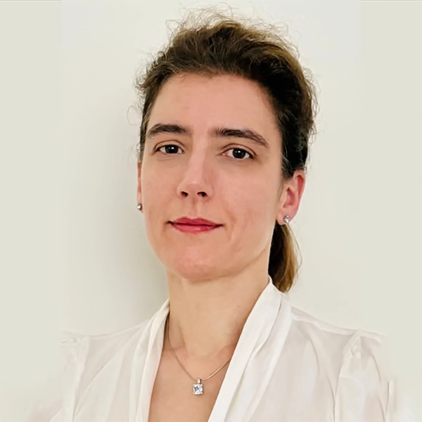 Dr. med. Carolin Susanne Rattat Fachärztin für Innere Medizin -Gastroenterologie, Sportmedizin-